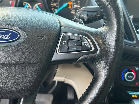 Used 2017 Ford Escape Titanium w/ Equipment Group 301A FWD image 38