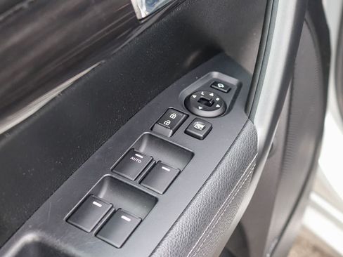 Used 2012 Kia Sorento SX FWD image 20