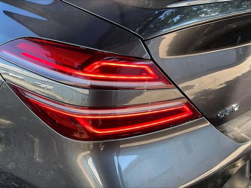 Used 2025 Genesis G70 2.5T RWD image 28