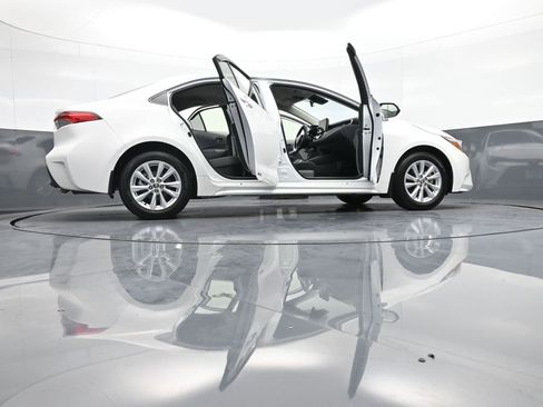 Certified 2025 Toyota Corolla LE image 46