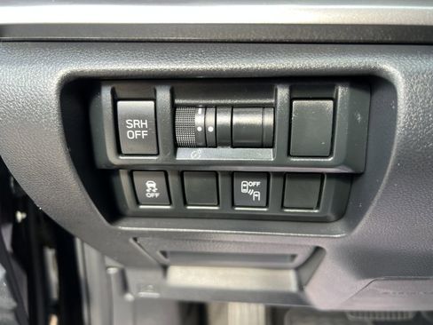 Used 2019 Subaru Crosstrek 2.0i Limited w/ Popular Package #4 image 11