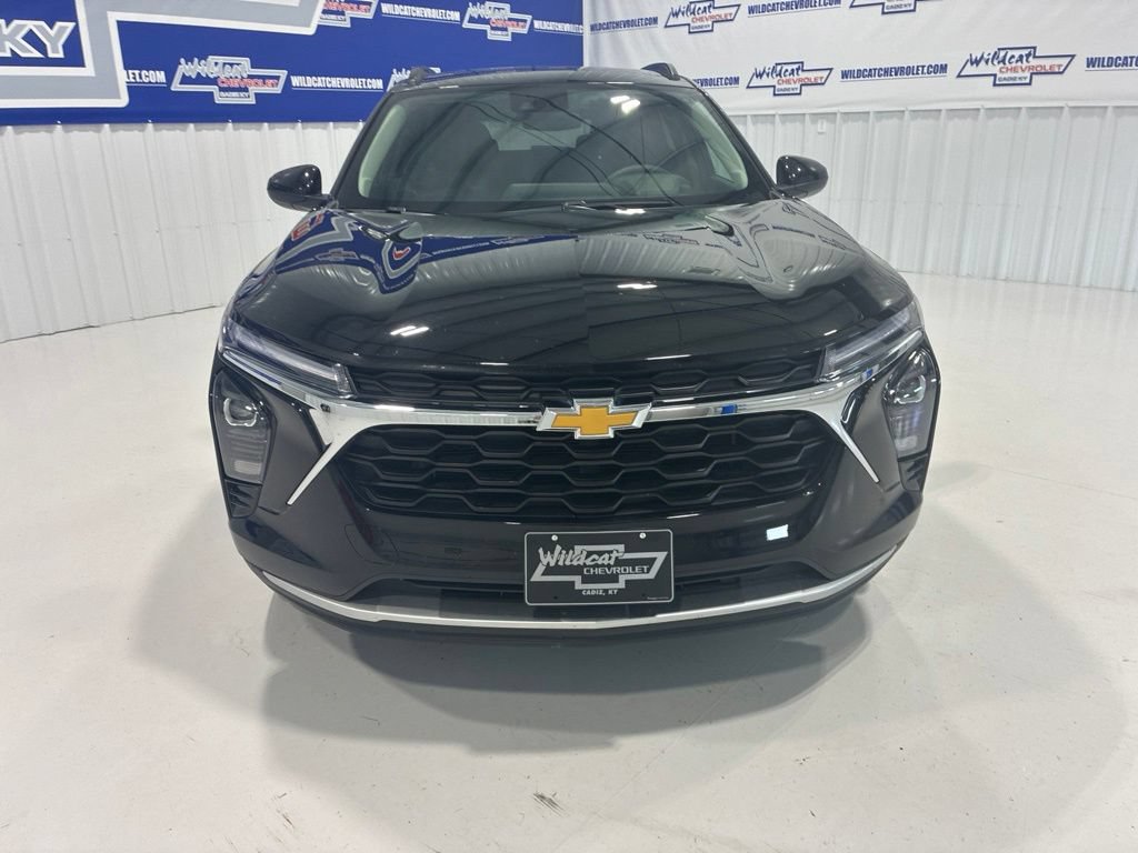 Used 2026 Chevrolet Trax LT FWD image 9