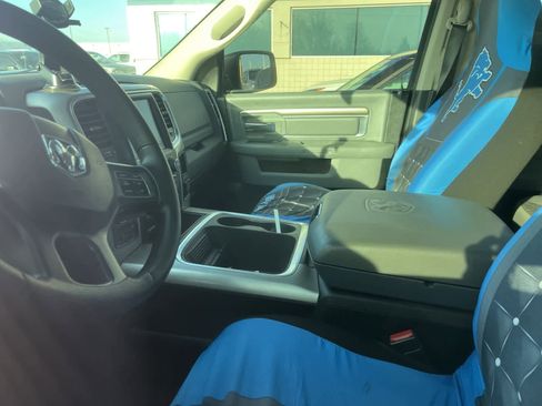 Used 2017 RAM 1500 Classic SLT image 24