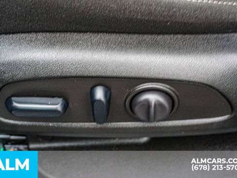 Used 2025 Chevrolet Blazer LT FWD image 50