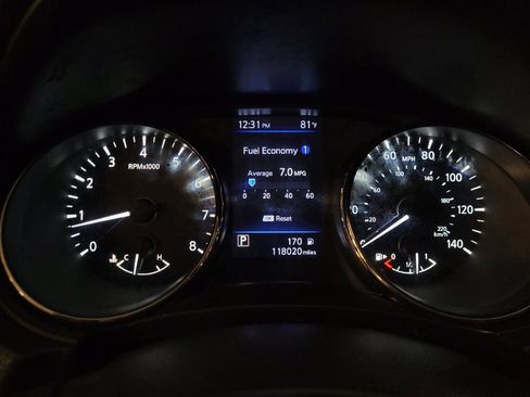 Used 2018 Nissan Rogue SV AWD/4WD image 23