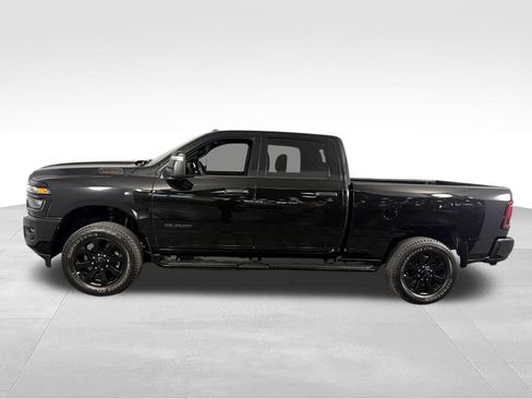 Used 2025 RAM 2500 Big Horn AWD/4WD image 11