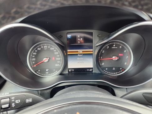 Used 2019 Mercedes-Benz GLC 300 image 11