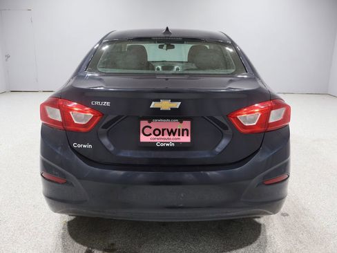Used 2016 Chevrolet Cruze LS image 3