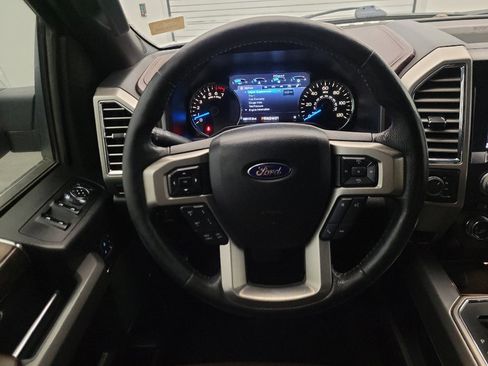 Used 2015 Ford F150 Platinum w/ Equipment Group 701A Luxury AWD/4WD image 22