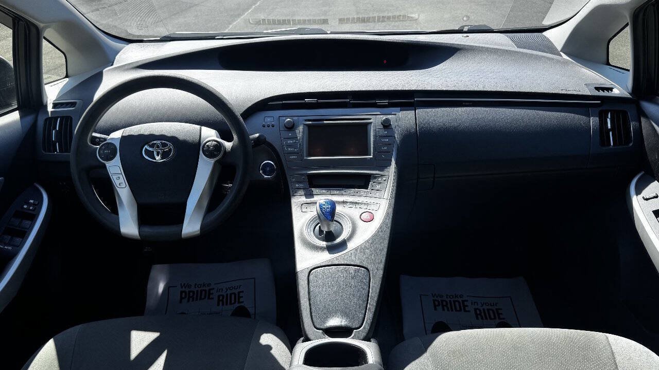 Used 2012 Toyota Prius Two FWD image 11