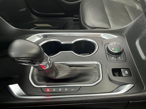 Used 2023 Chevrolet Traverse Premier w/ Redline Edition image 22