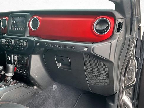 Used 2019 Jeep Wrangler Unlimited Rubicon w/ Cold Weather Group image 26