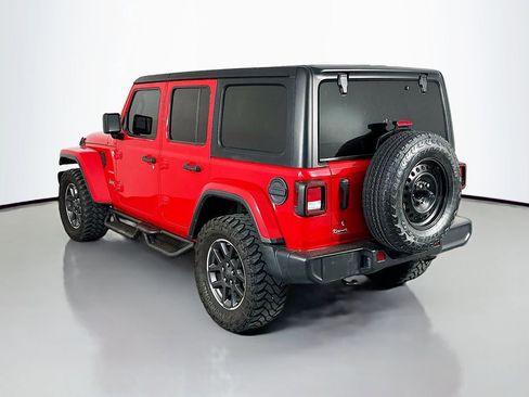 Used 2019 Jeep Wrangler Unlimited Sahara AWD/4WD image 5