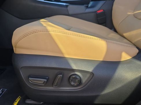 New 2025 Toyota RAV4 Limited image 29