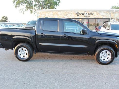 Used 2023 Nissan Frontier S AWD/4WD image 8