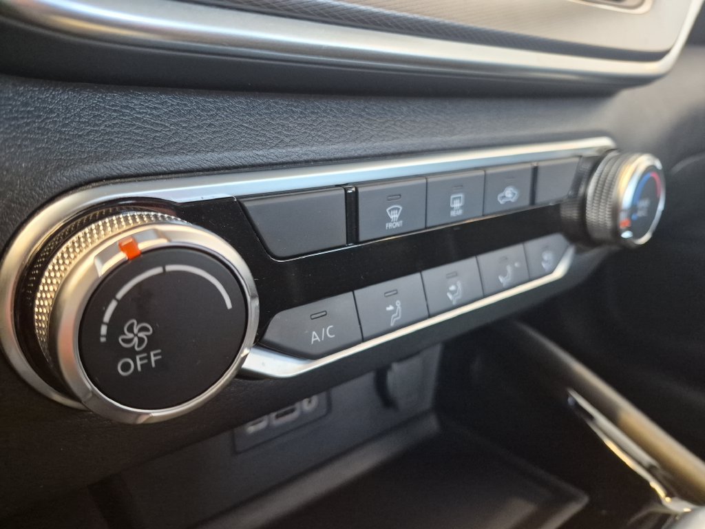 Certified 2025 Nissan Altima 2.5 SR AWD/4WD image 23