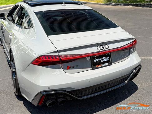 Used 2022 Audi RS 7 Sportback w/ Black Optic Package AWD/4WD image 58