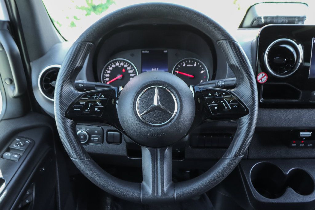Used 2026 Mercedes-Benz Sprinter 2500 image 25