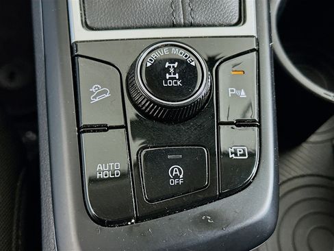 Used 2025 Kia Sportage LX image 25