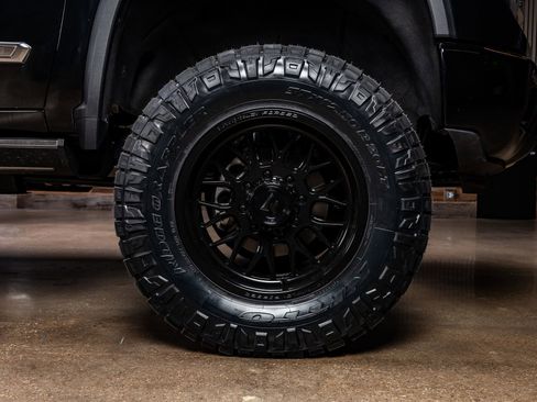 Used 2024 Chevrolet Silverado 2500 High Country w/ LPO, Dark Essentials Package image 12