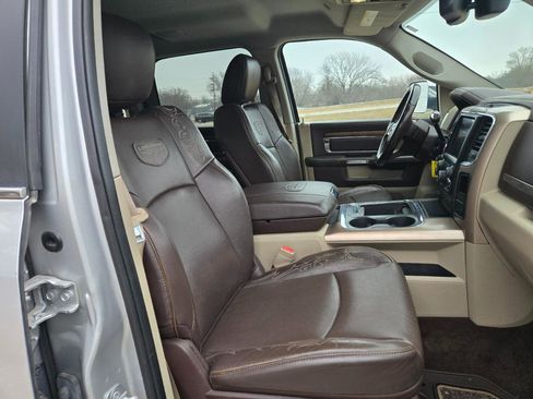 Used 2017 RAM 3500 Laramie Longhorn image 13