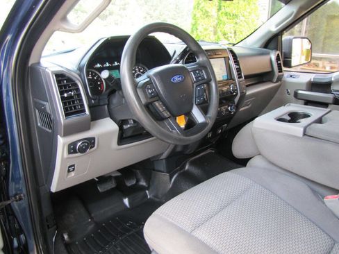 Used 2019 Ford F150 XLT image 12