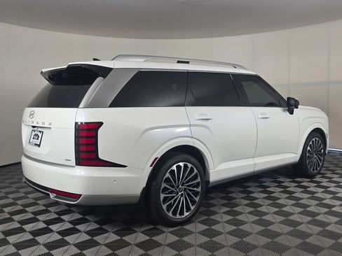 Used 2026 Hyundai Palisade Calligraphy AWD/4WD image 3