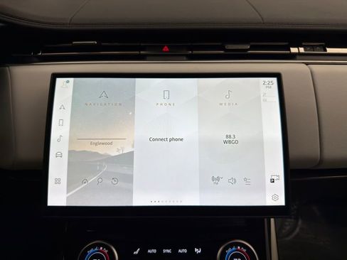 Used 2023 Land Rover Range Rover Sport SE image 13