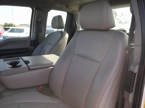 Used 2022 Ford F350 XL w/ Power Equipment Group image 10