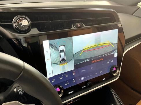 Used 2023 Lexus RZ 450e Premium image 25