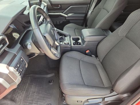Used 2026 Toyota 4Runner SR5 RWD image 18