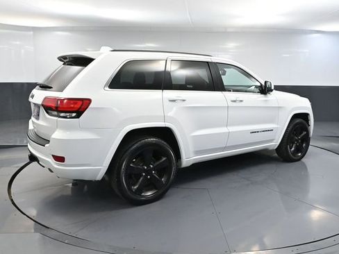 Used 2015 Jeep Grand Cherokee Altitude image 4
