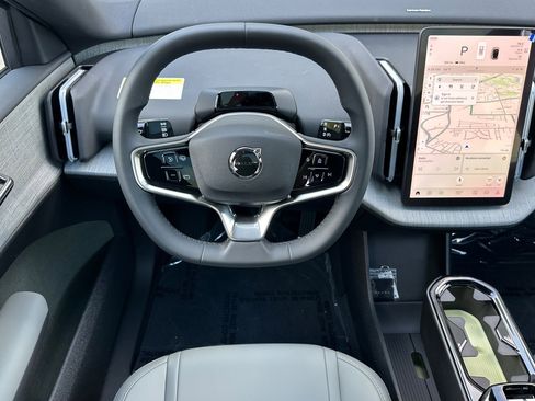 New 2026 Volvo EX30 Plus RWD image 12
