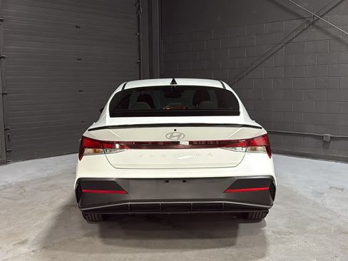 Used 2025 Hyundai Elantra Sport FWD image 5