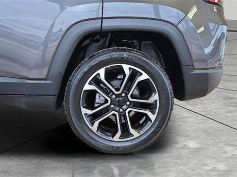 Used 2022 Jeep Compass Limited w/ Sun and Sound Group image 30