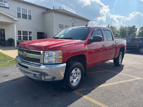 Used 2013 Chevrolet Silverado 1500 LT w/ All-Star Edition AWD/4WD image 2
