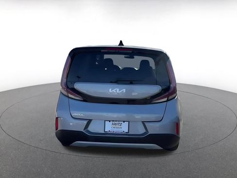 Used 2025 Kia Soul LX w/ LX Technology Package image 12