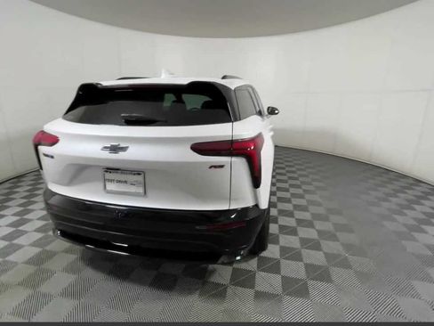 New 2025 Chevrolet Blazer EV RS RWD image 16