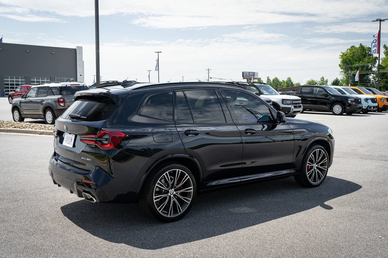 Used 2022 BMW X3 xDrive30i w/ M Sport Package 2 AWD/4WD image 10