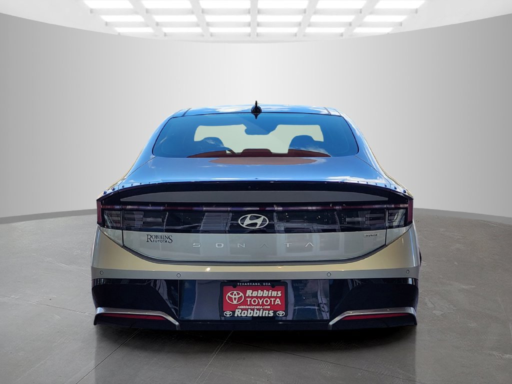 Used 2025 Hyundai Sonata Limited FWD image 6