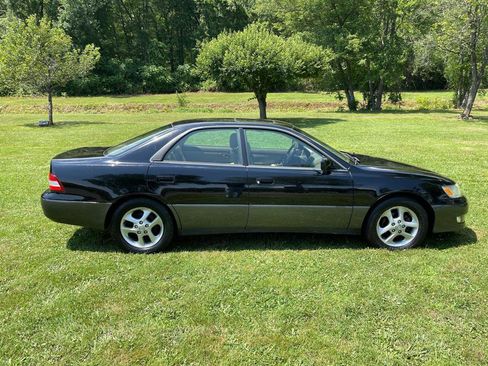 Used 2001 Lexus ES 330 image 7