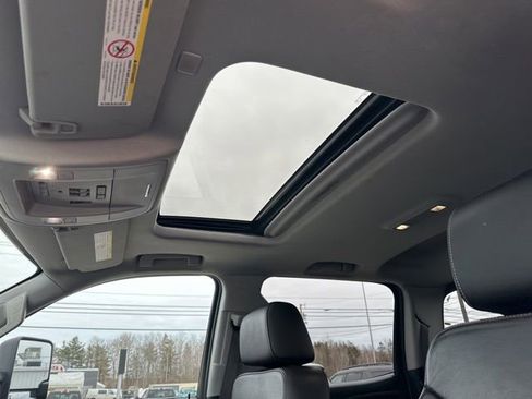 Used 2018 Chevrolet Silverado 2500 LTZ w/ Duramax Plus Package image 19