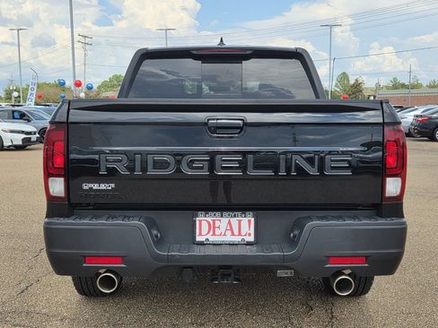 Used 2025 Honda Ridgeline RTL image 6