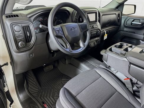 New 2026 Chevrolet Silverado 1500 Custom Trail Boss w/ Turbomax Blackout Package image 5