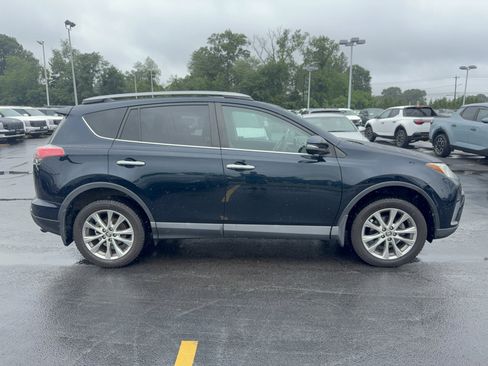 Used 2018 Toyota RAV4 Limited w/ Advanced Technology Package AWD/4WD image 3