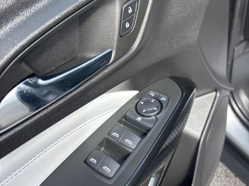 Used 2026 Chevrolet Trax LT w/ Driver Confidence Package FWD image 22