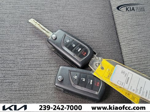 Used 2022 Toyota Camry LE FWD image 30