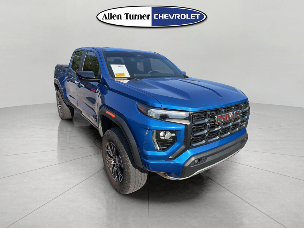 Used 2023 GMC Canyon AT4 AWD/4WD image 3