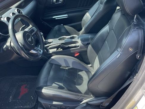 Used 2020 Ford Mustang Premium RWD image 13