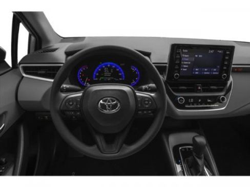 Used 2022 Toyota Corolla LE image 10